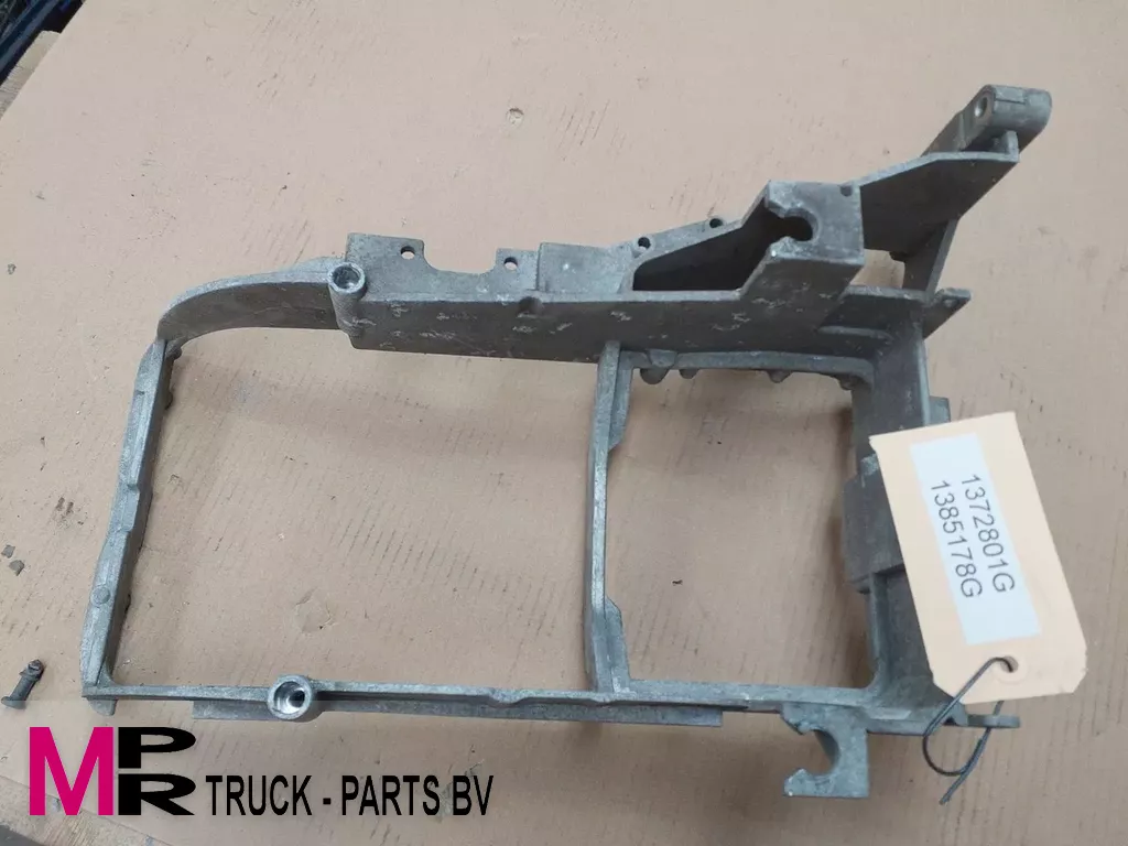 DAF CF Koplamphouder Links Gebruikt - 1372801G - 1385178G diversen