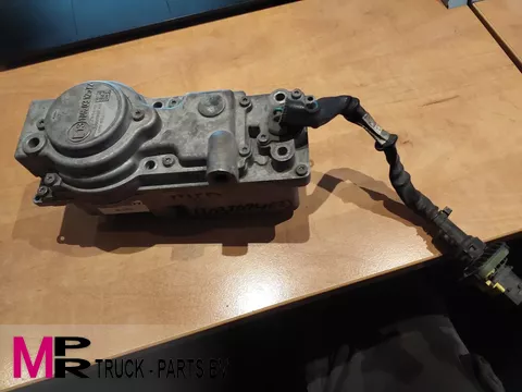 DAF VTG turbo actuator N - 1978404R - 1978405R - 20375 VTG turbo actuator N - 1978404R - 1978405R - 2037560R - 2411556R diversen