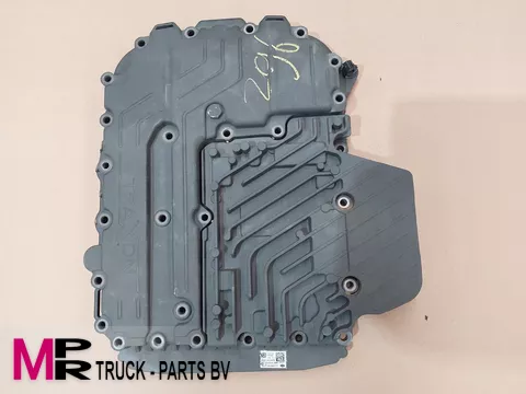 DAF Versnellingsbak bovendeksel Traxxon - 2134299G - 2 Versnellingsbak bovendeksel Traxxon - 2134299G - 2138980G - 2236085G diversen