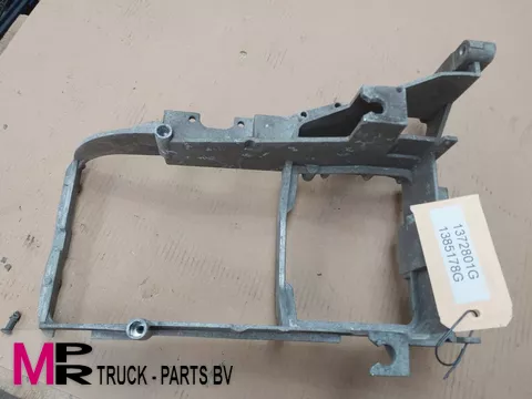 DAF CF Koplamphouder Links Gebruikt - 1372801G - 1385178G diversen